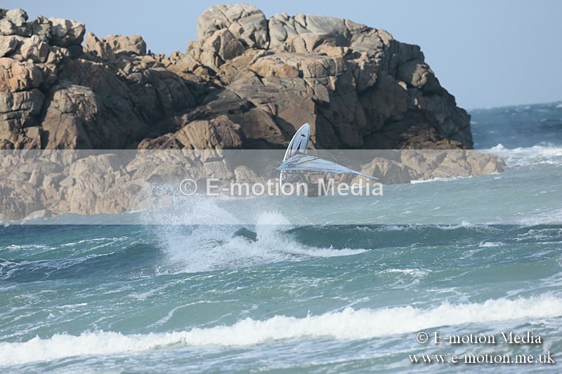 WS 020413-251 - Windsurfing