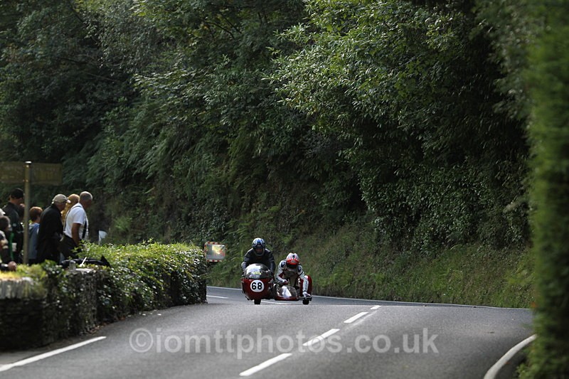 FOM_1296 - Classic TT Lap of honour