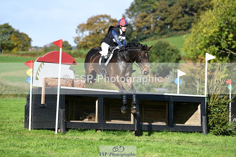 251024A-122838-11542 - B-132-Hannah.R.Jones