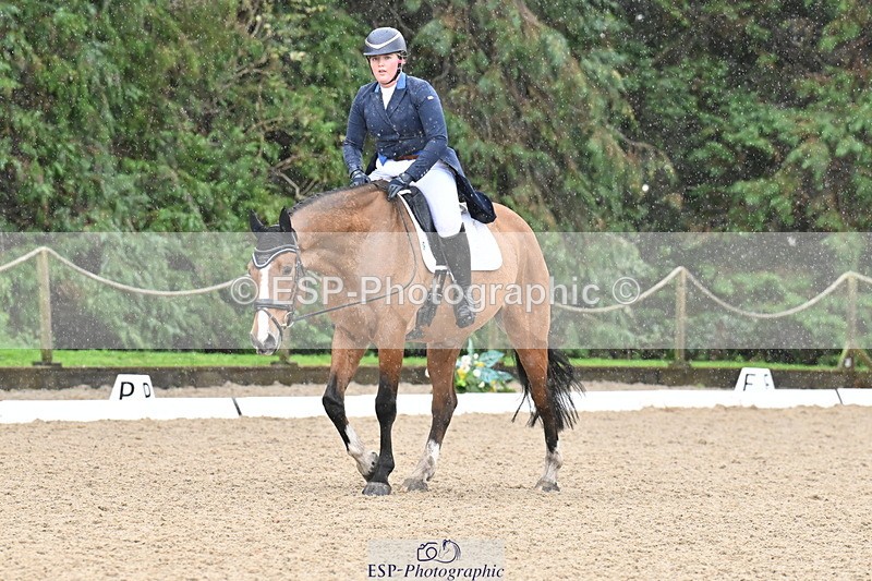 251023A-125711-02039 - C-240-Issy.Hollidge