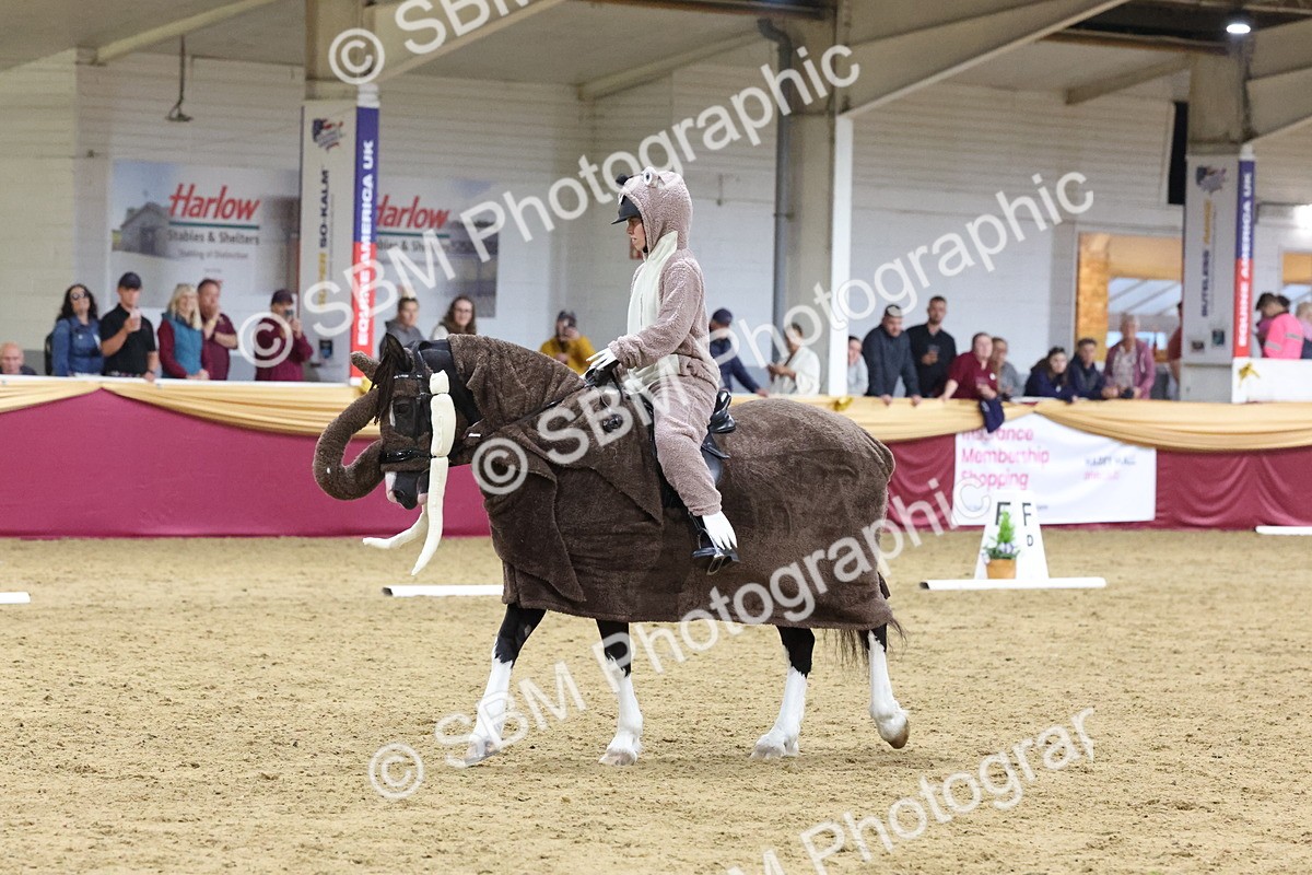 SBM_09640 - Class 52 Strictly Fancy Dress-Age