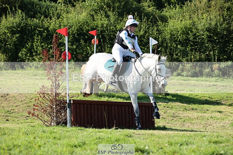 240811A-171952-06992 - 462-