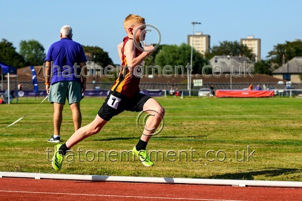 Age25SAT-917829 - Track Male