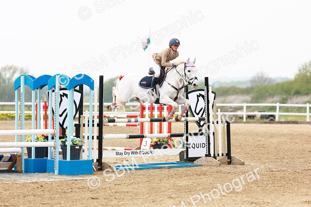  - Class 18 - Senior Newcomers - 1.10m