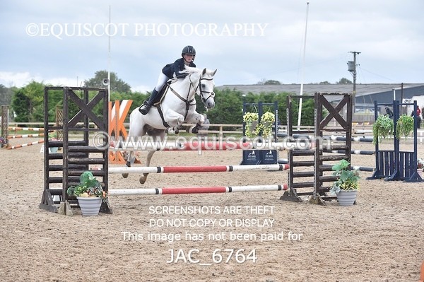 JAC_6764 - CLASS 17 SUN Pony Newcomers/ 1m Open