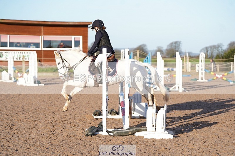 250125-101450-00921 - Clear Round 40cm and 50cm