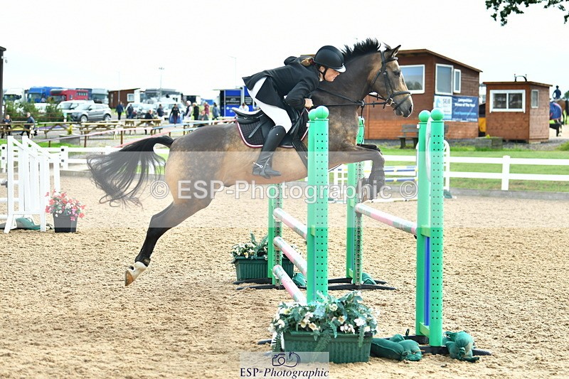 230813A-094007-11125 - Cls 39 A&B British Novice & 90cm Open