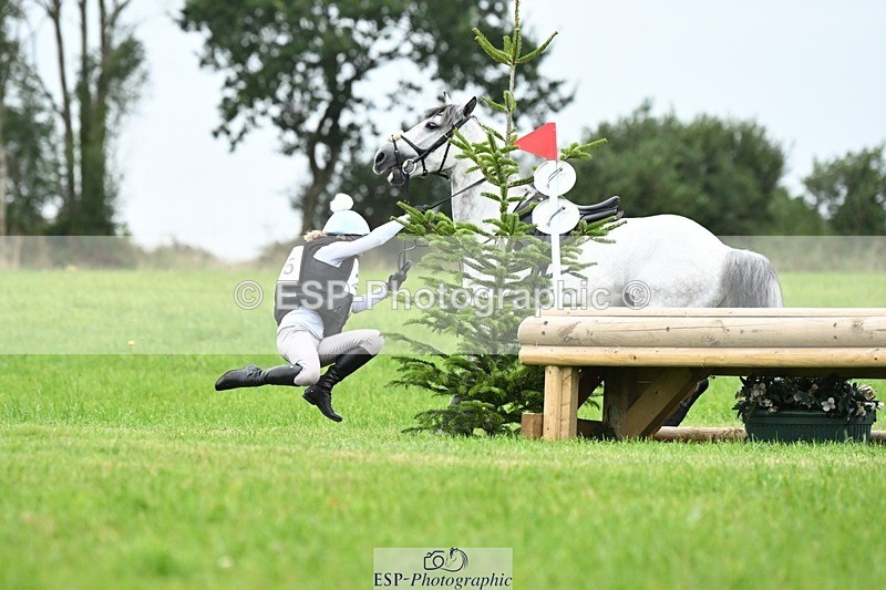 240831A-153339-04892 - 215-Henrietta.Hough-CORRIES.ROBS.STAN