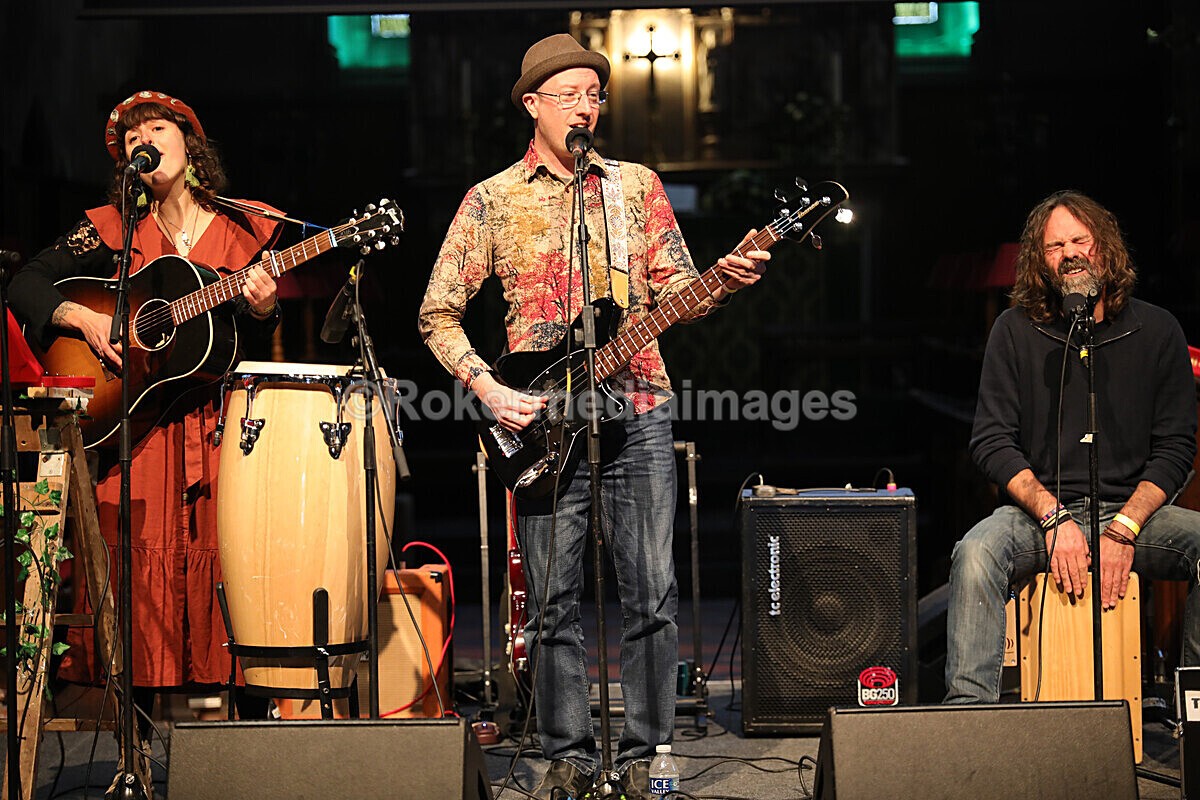 FOLK N BLUES-269 - FOLK and BLUES SEPT 2022