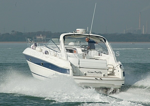 081011 LEAU PROFILE 8CDX0807 - Motorboats - Open