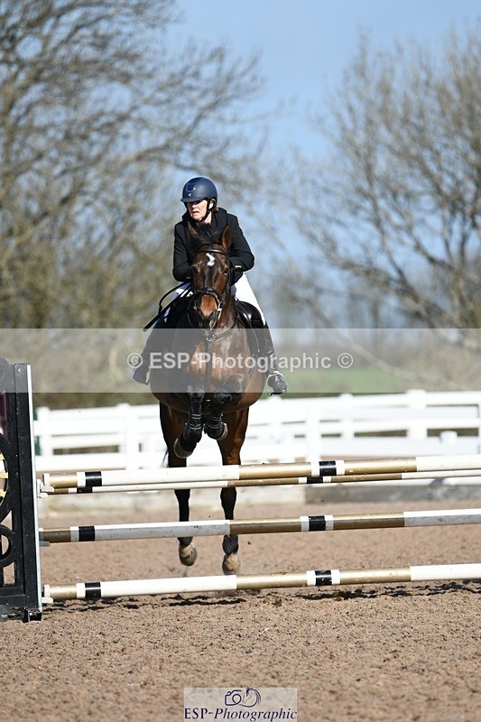 250330-102902-06128 - Cls 32 British Novice and 90cm