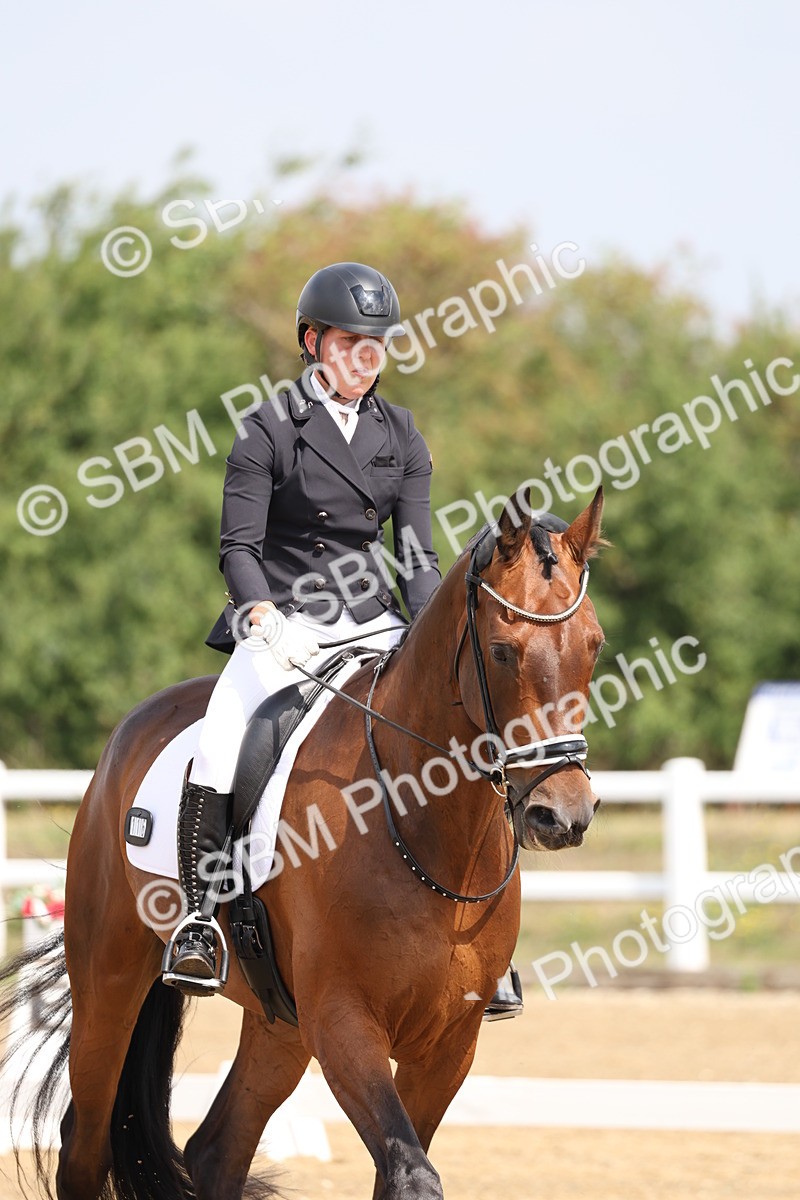 SBM_005868 - Class 6 - Novice 6 - 10.26-11.29