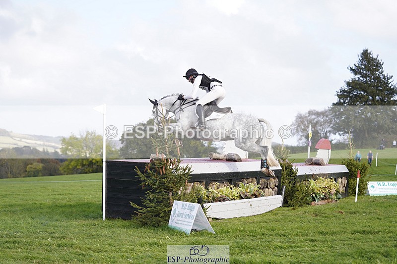 241025-155314-10530 - 236-Musa.Hussain-LIQUID.LUCK