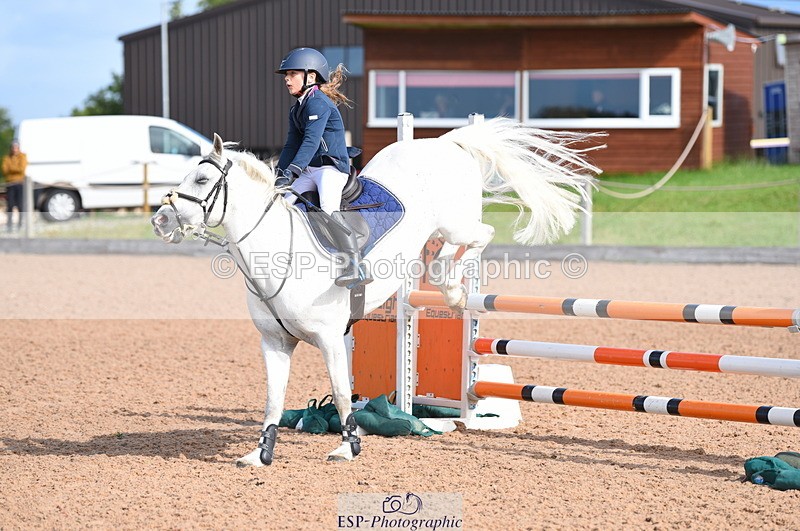 230716A-092050-01895 - Cls 32 Stepping Stones 128cm & 138cm