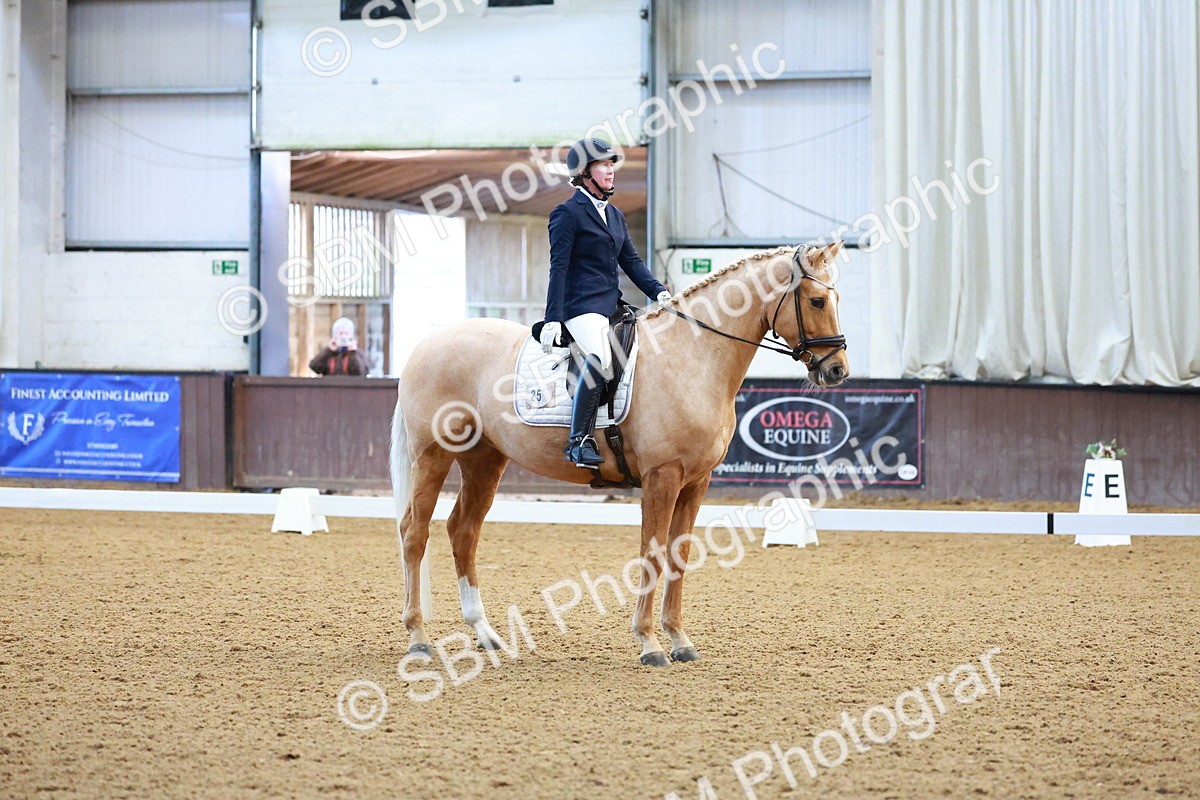 SBM_001175 - Class 18-15-16-22 - Elementary 5 Novice 5-Novice 6