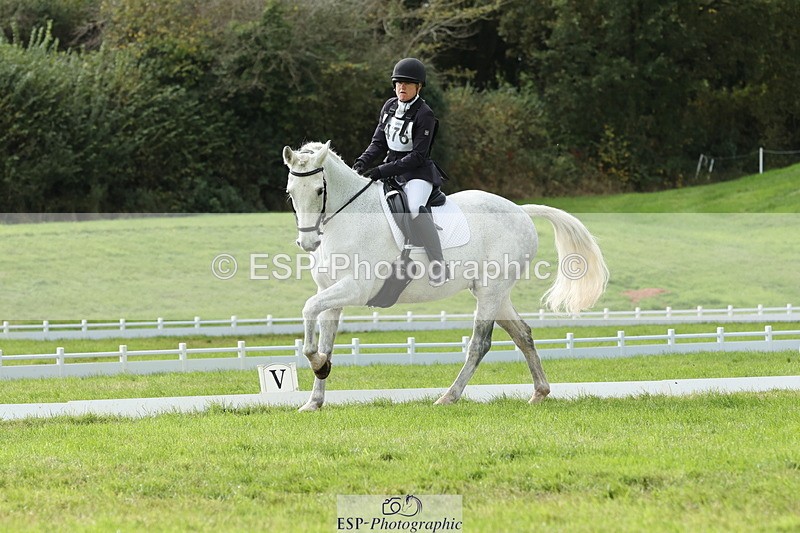 251024A-135138-12485 - F-476-Romellie.Brown