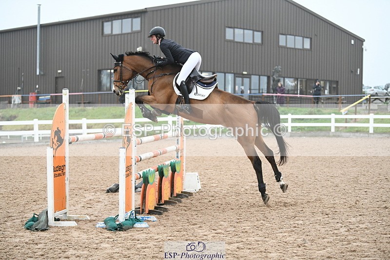 241103A-111419-07725 - SUN Cls 21 Snr Newcomers and 1.10m Open