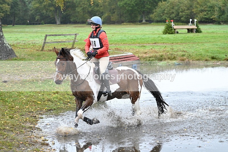 WJ7_3204 - Time 10:47 to 11:11 at the water