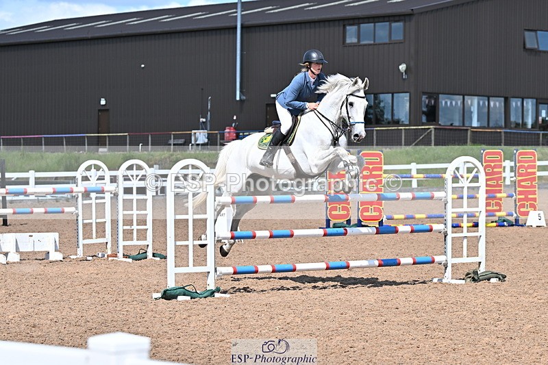 240619A-155000-01003 - Cls 5 Snr Foxhunter and 1.20m Open