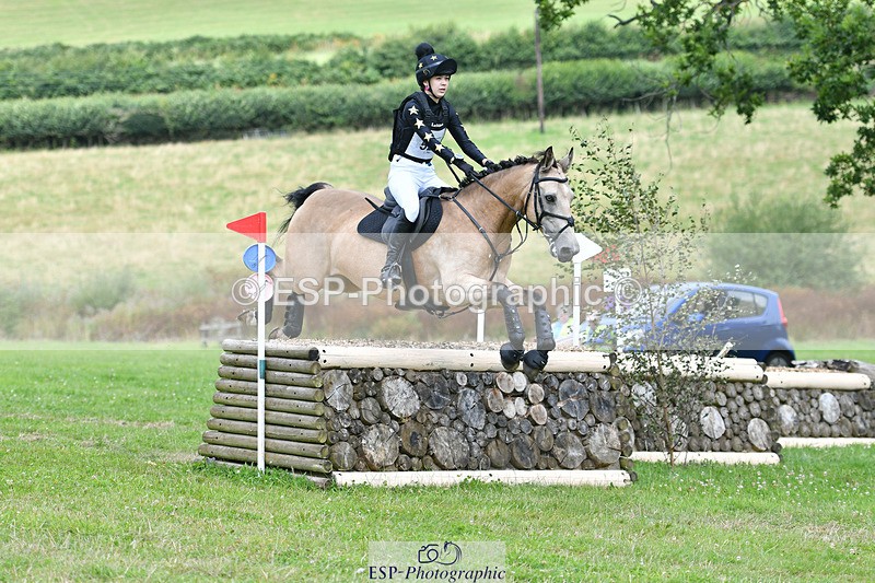 240804-134703-14978 - 521-Lily_Howell-WOODFIELD_GOLD