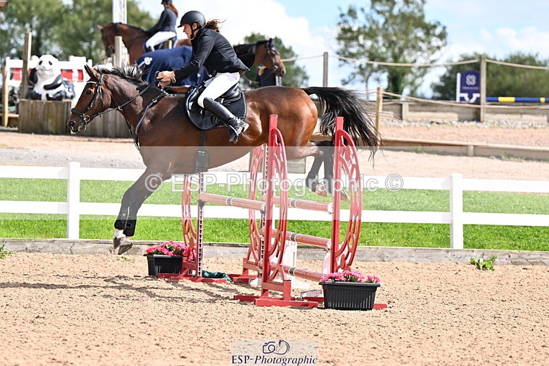 240912A-141949-01951 - Cls 12 1.05m Amateur Qualifier