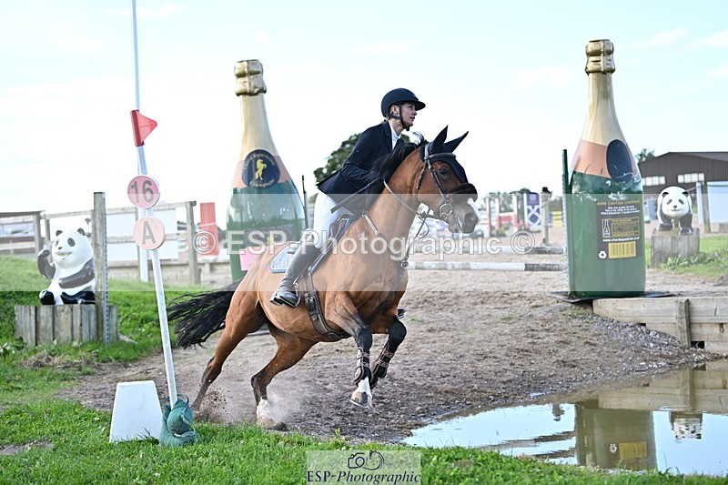 240913A-171617-05618 - Cls 19 Snr 1m Open Speed Derby