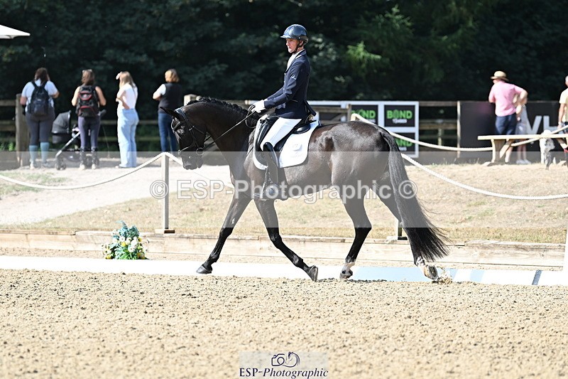 250810A-102402-05131 - 009-Ben.JamesClapton.Banks.Primadonna