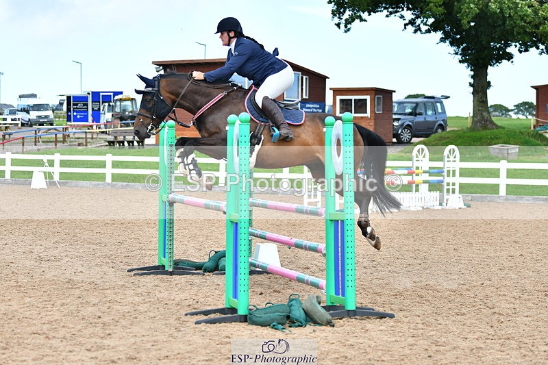 230819A-161351-01139 - Cls 33 1.05m Amateur Qualifier