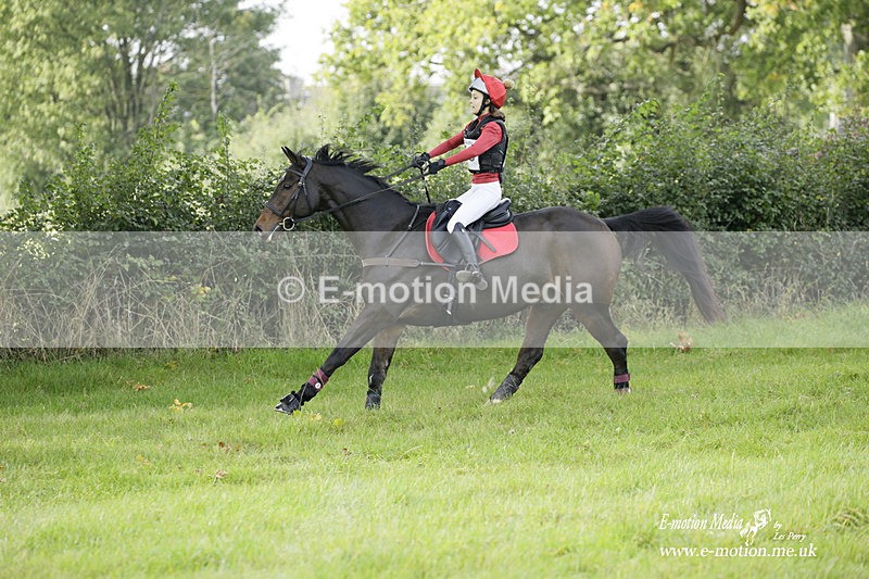  WWHT 171021 2909 - Intermediate (0.90m)  17/10/21