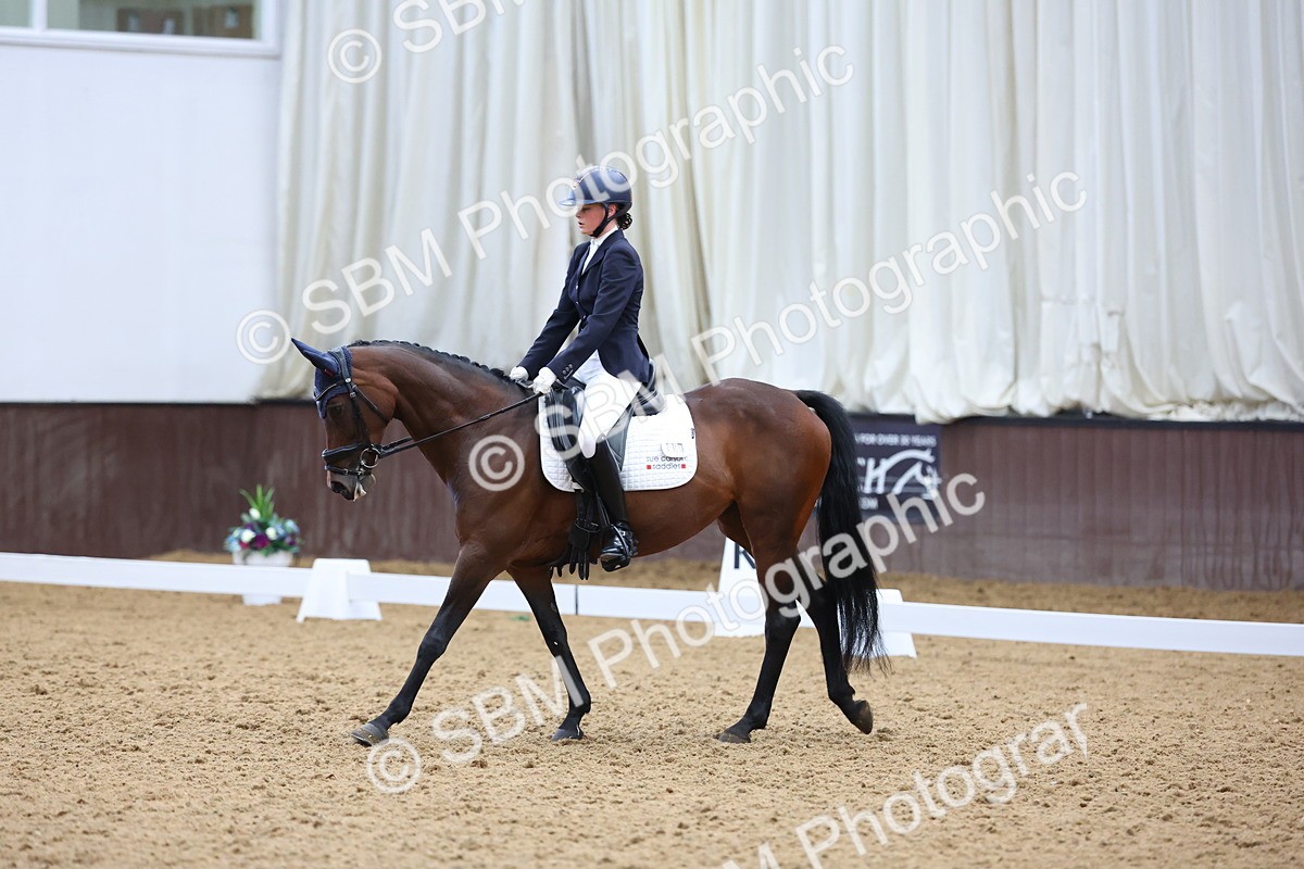 SBM_016582 - Class 16 - Novice FSM - 11.50-12.38