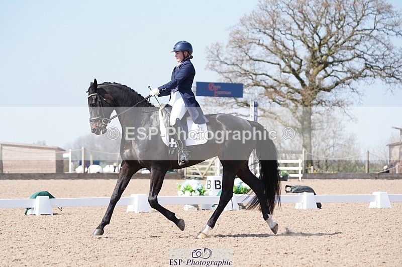 250404-132734-06178 - 003-Abbie.Newbury-Seagry.Firstamour