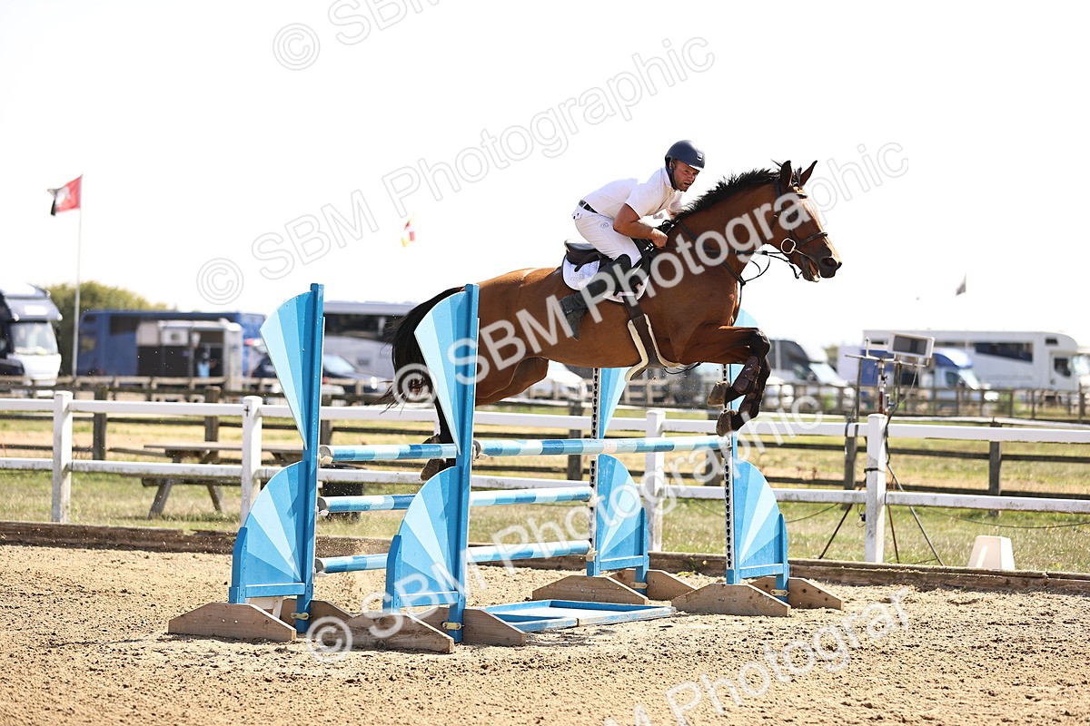 SBM_006835 - Class 13 - Senior Newcomers - 1.10m