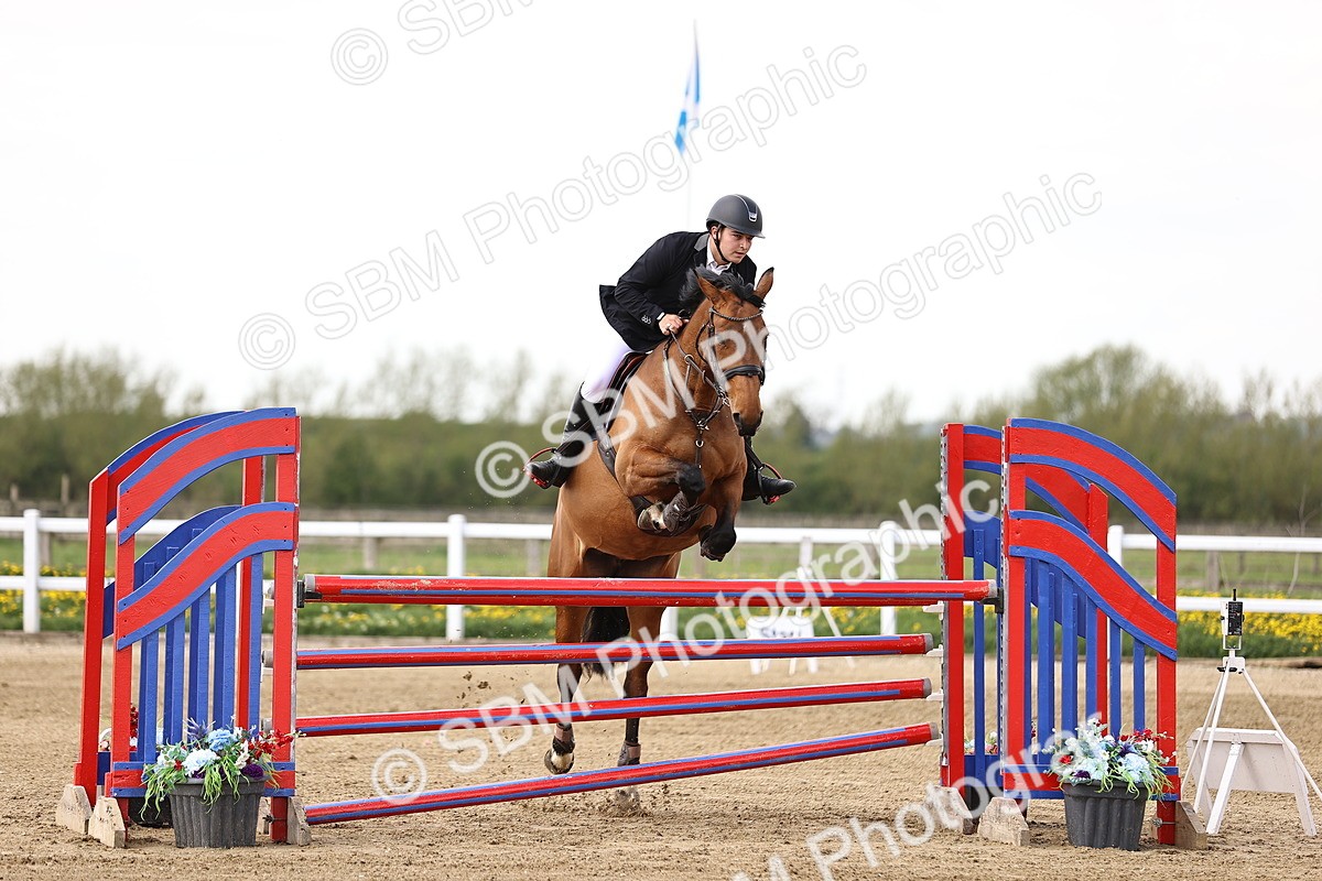 SBM_002228 - Class 11 - Senior newcomers - 1.10m