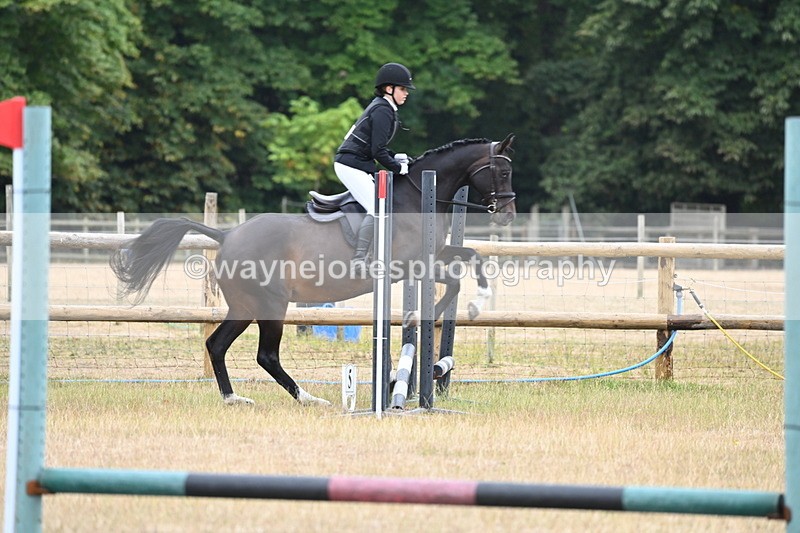 WJ6_9679 - Class 12 Minimus Jumping 45cm