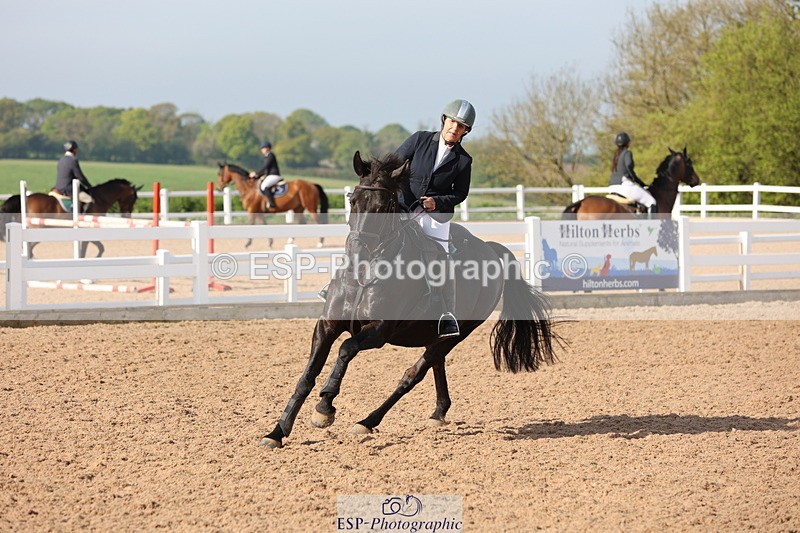 240510A-084503-04395 - Cls 13 British Novice and 90cm Open