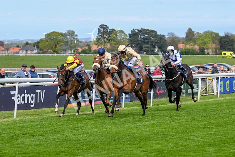 240425-Race 4-Bowen Island-1362 - Race 4