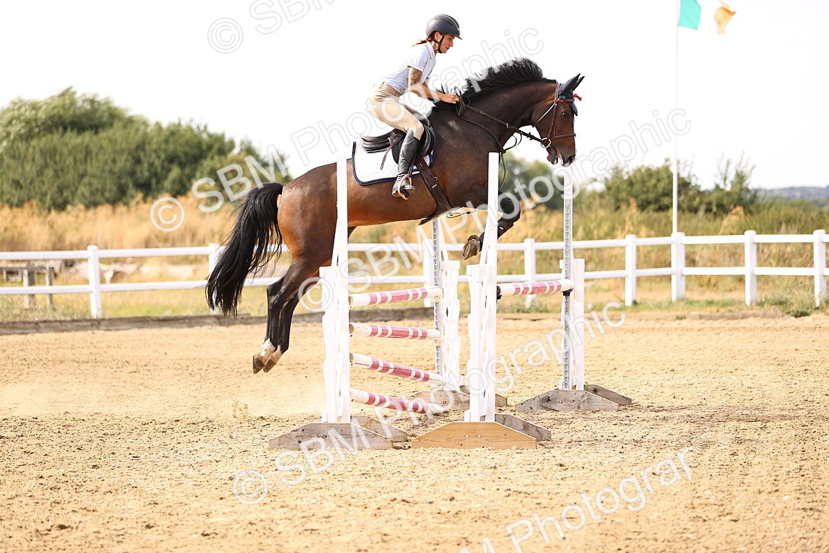 SBM_001591 - Class 6 - Senior Newcomers 1.10m