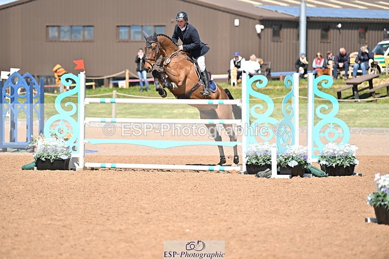 240418A-115521-02726 - Cls 5, 2 Star Medium Tour 1.35m