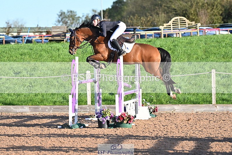 231015A-090937-06873 - Cls 28 Newcomers & 1.10m Open