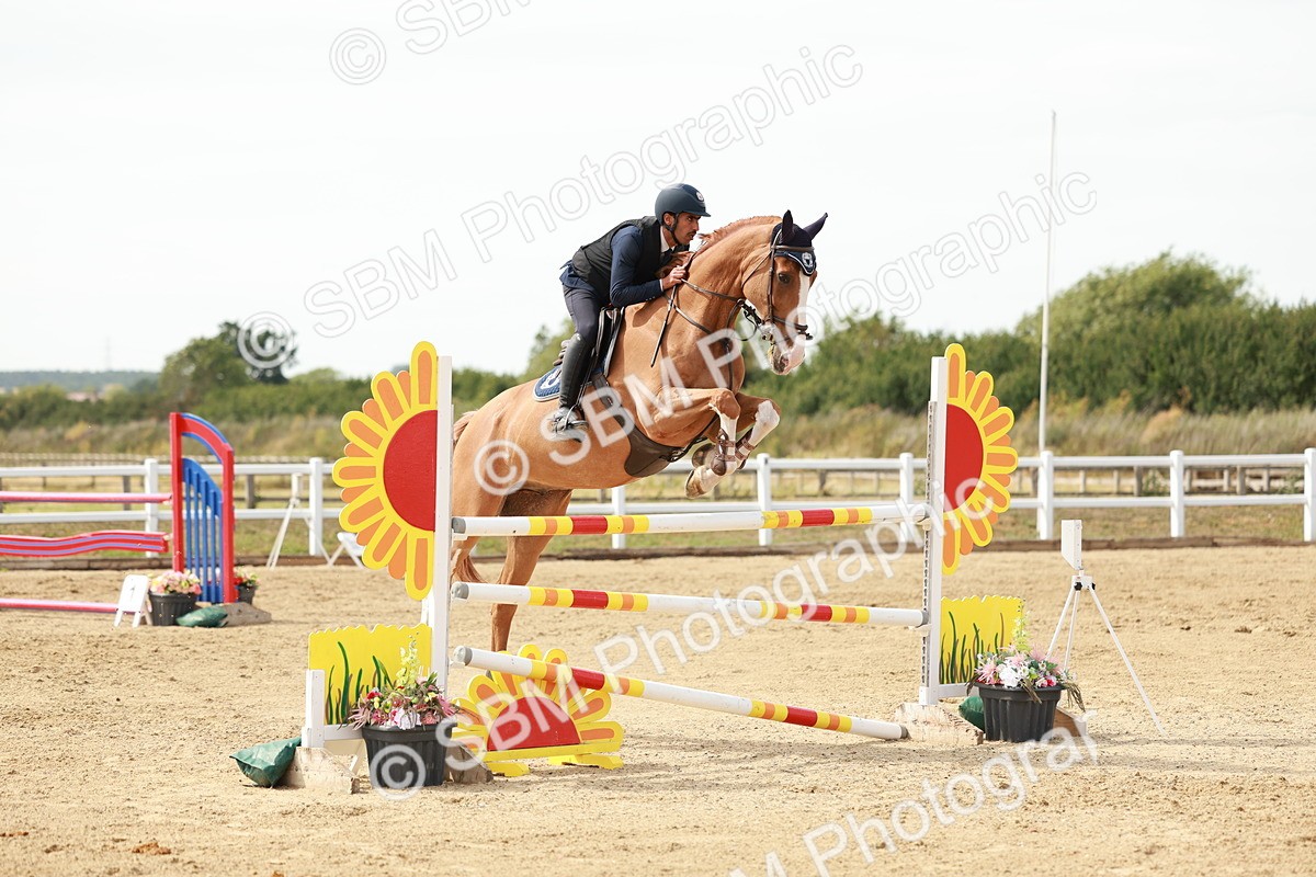 SBM_008206 - Class 4 - Senior Foxhunter - 1.20m Open
