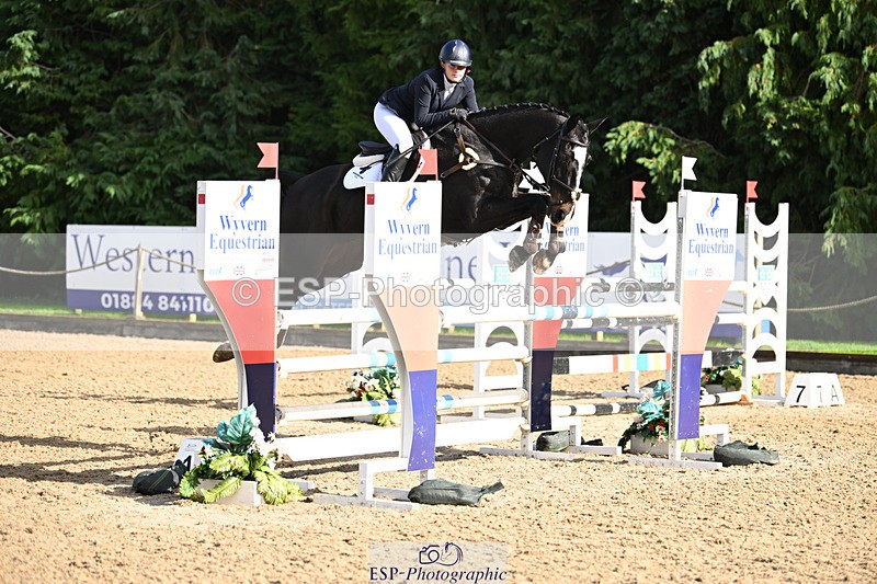 241025-123540-07650 - 215-Chloe.Livesey-SPORTSFIELD.LORD.LIVESEY