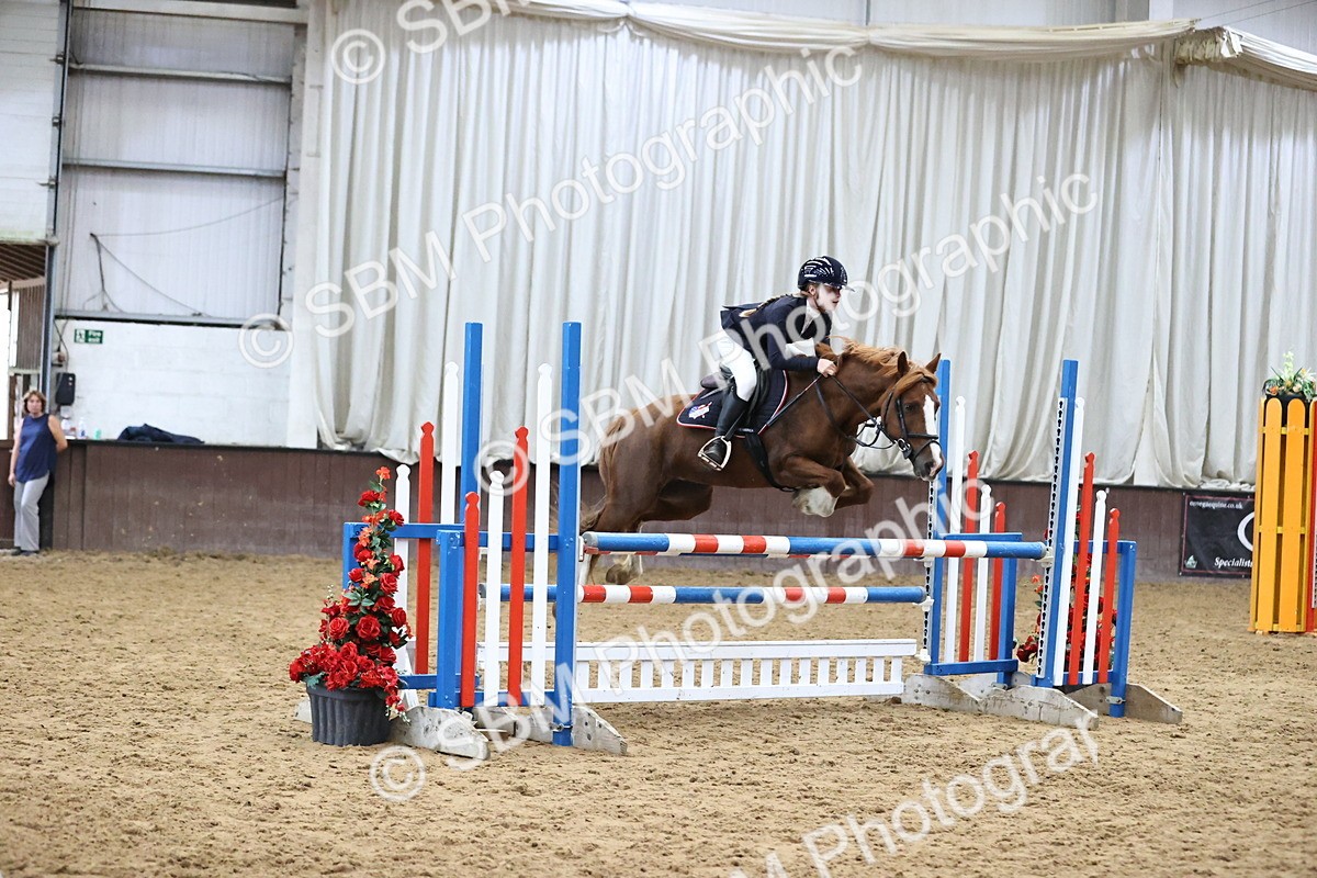 SBM_002695 - Class 6 - Pony Newcomers 1.00m Open