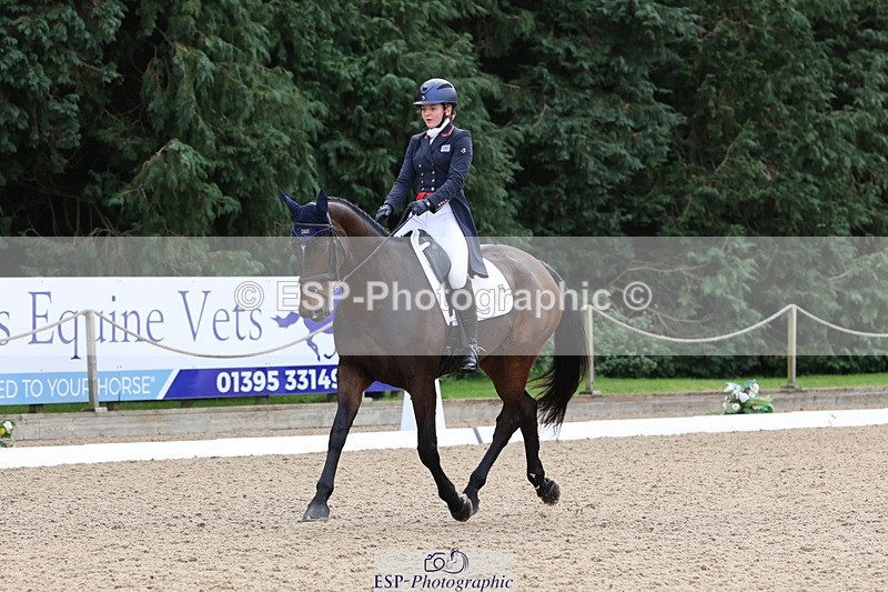 241024-115717-01947 - 055-Ellie.Fredericks-UPPER.CLASS.BRIT