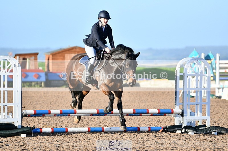 241026A-091630-00402 - SAT Cls 19 Clear Round 50cm