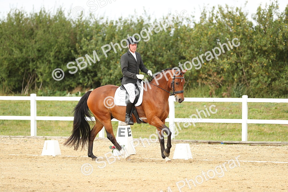 SBM_018412 - Class 14 - Novice 23 - 15.16-16.19