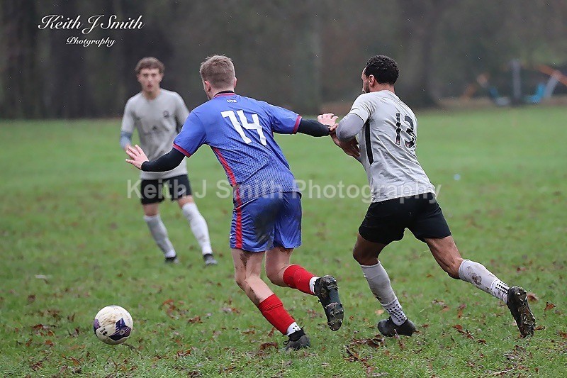9KJS2803 - Pitch 1. AFC Spinney vs FC TEQ. 2025-12-07 Abington Park.