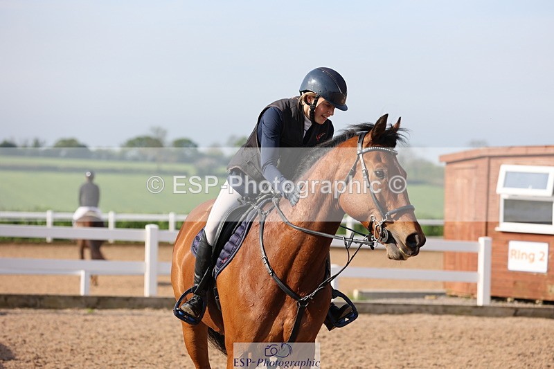 240510A-084304-04375 - Cls 13 British Novice and 90cm Open