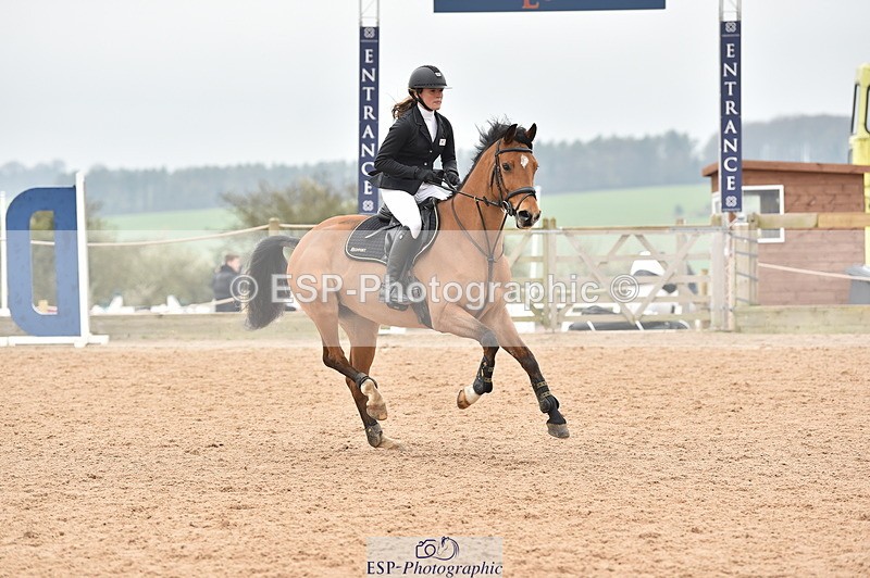 240331A-110524-00608 - 90cm First Round