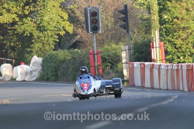 IMG_5623 - Thursday Practice - TT 2013 Side Car
