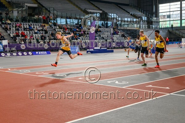 Age26SUN-810657 - Track Male Set One